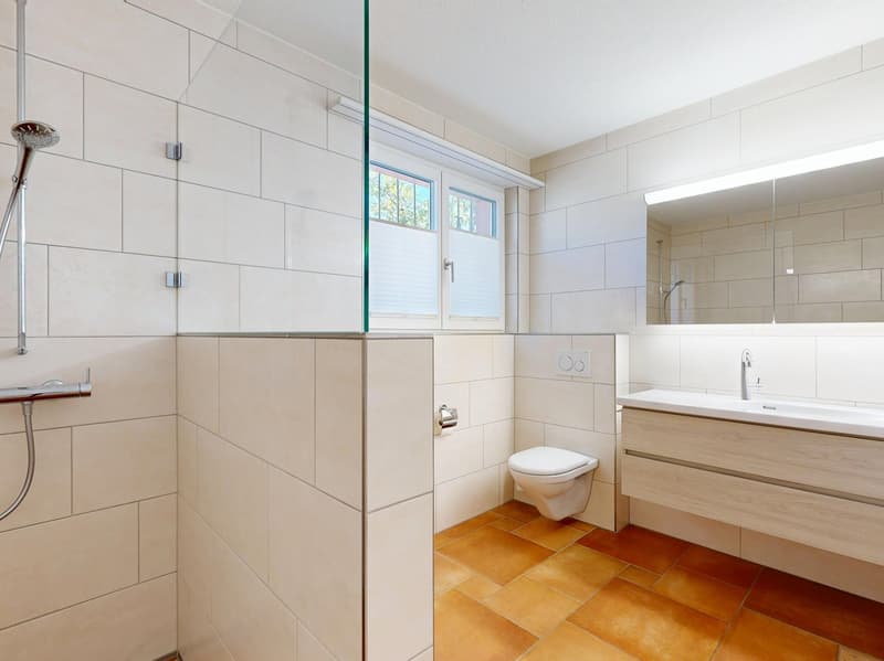 5.5-Zimmer Einfamilienhaus mit grosszügigem Wohnkomfort (6)