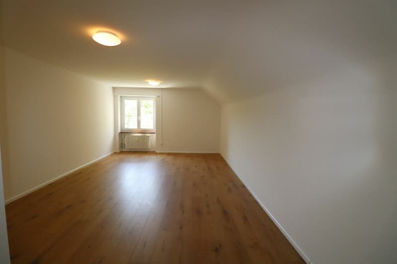 Vivre à Riehen - appartement spacieux 3 1/2 pièces avec chambre mansardée supplémentaire dans une rue de quartier calme (10)
