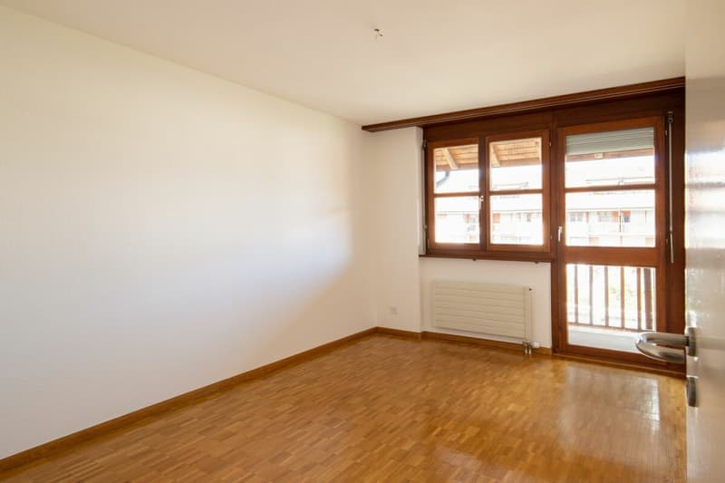 In the popular Freuler quarter - modern maisonette attic apartment with 2 balconies (3)