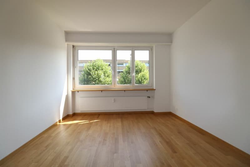 Appartement spacieux 4 ½ pièces près du centre Rauracher à Riehen, 2e étage (6)