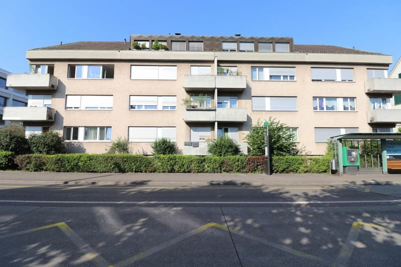 Appartement spacieux 4 ½ pièces près du centre Rauracher à Riehen, 2e étage (13)