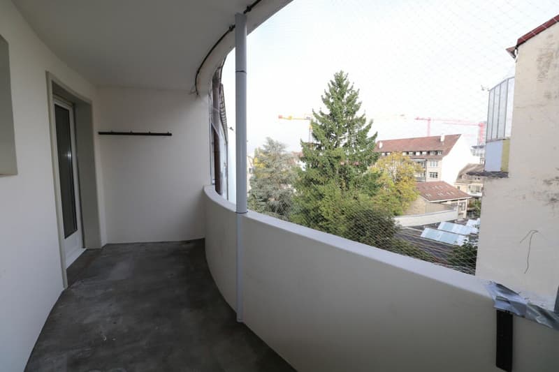 Nähe Spalentor und Unispital- 3-Zimmerwohnung in Basel ideal für Singles oder Paare (4)