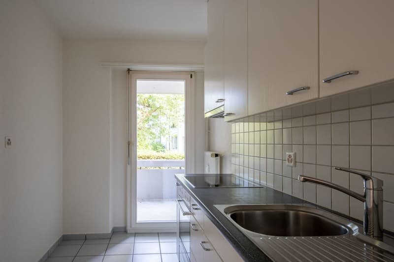 Zwischen Gartenbad Bachgraben und Kannenfeldpark - gemütliche 3-Zimmerwohnung im 3.OG (3)