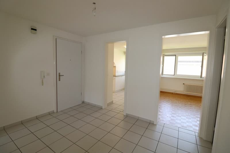 Wohnen in Riehen - grosszügige 3 1/2- Zimmerwohnung mit zusätzlichem Mansardenzimmer in ruhiger Quartierstrasse (3)