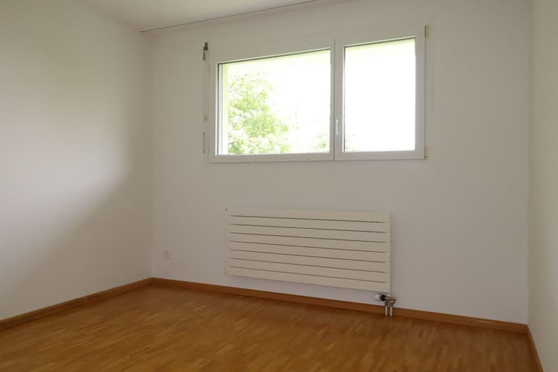 Helle und grosszügige 2 1/2-Zimmer-Wohnung in Bättwil zu vermieten (3)