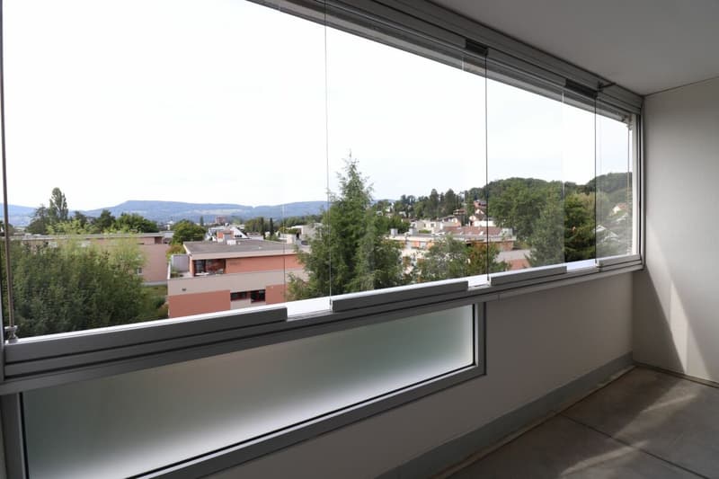 Nähe Mischelicenter- moderne 3 1/2 Zimmer-Maisonettewohnung in Reinach (4)