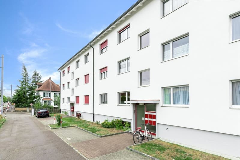 Nähe Gartenstadt in Münchenstein - Auto-Abstellplatz zu vermieten (1)