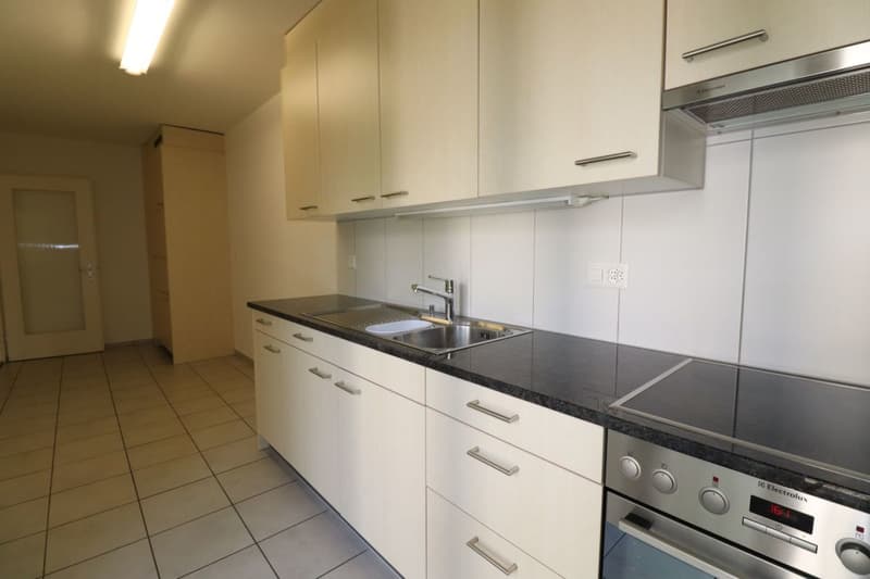 Nähe Kaserne und Rheinufer - schöne 2-Zimmer-Wohnung an zentraler Lage (7)