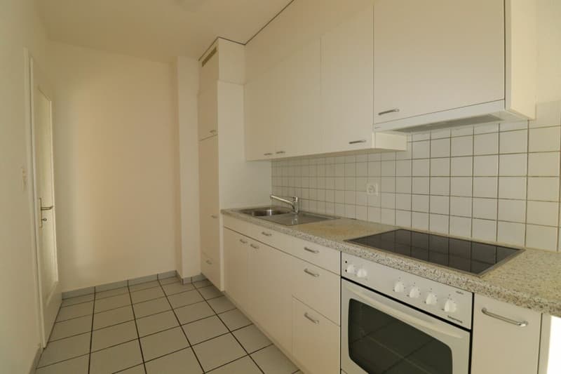 Zwischen Gartenbad Bachgraben und Kannenfeldpark - gemütliche 3-Zimmer-Wohnung im 3.OG (2)