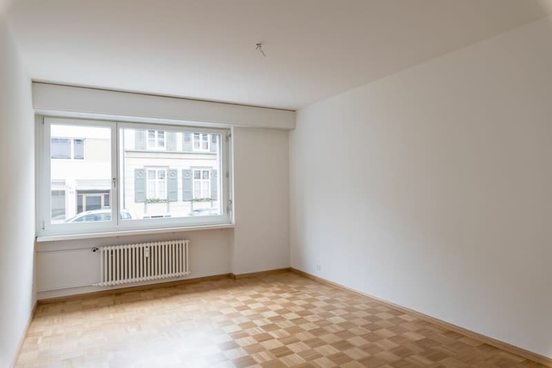 Nähe Synagoge, schöne 2-Zimmer-Wohnung zu vermieten (4)