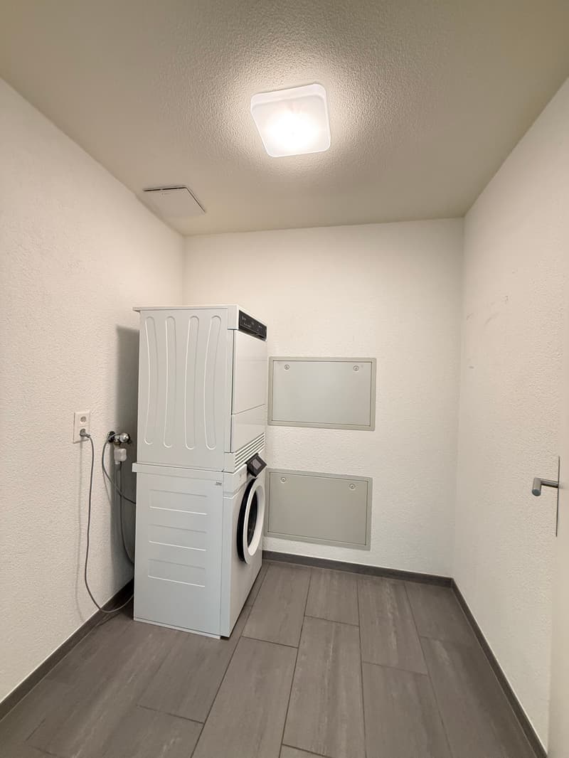 Modern 5.5-room apartment with 2 balconies in the center of Grenchen (9)