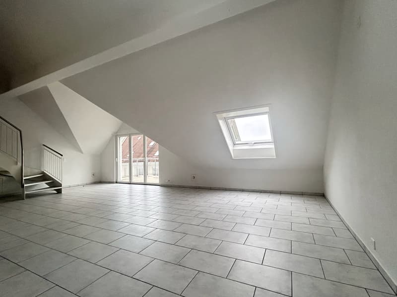 charmante 4.5-Zimmer-Duplexwohnung mit Bergblick (5)
