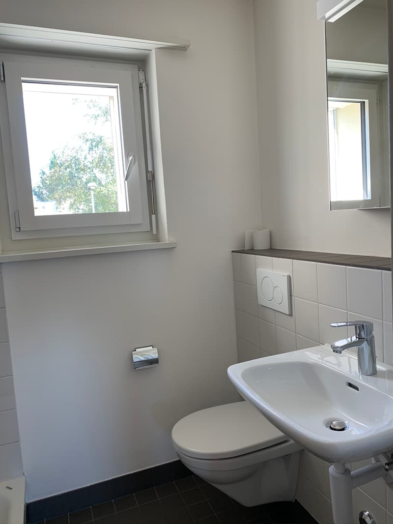 Badezimmer mit Dusche