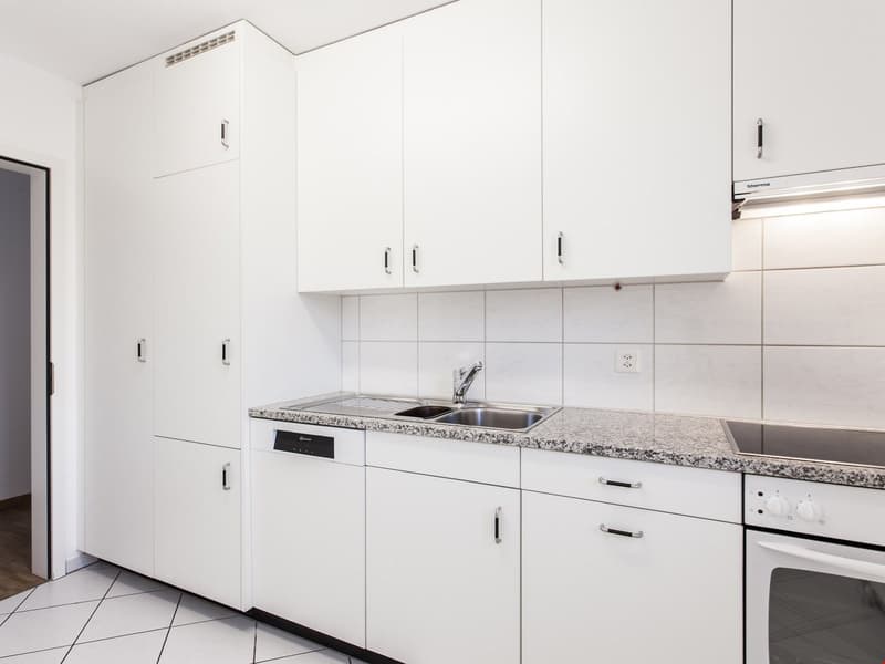 Modern 2.5-room apartment with balcony in St. Gallen (9)