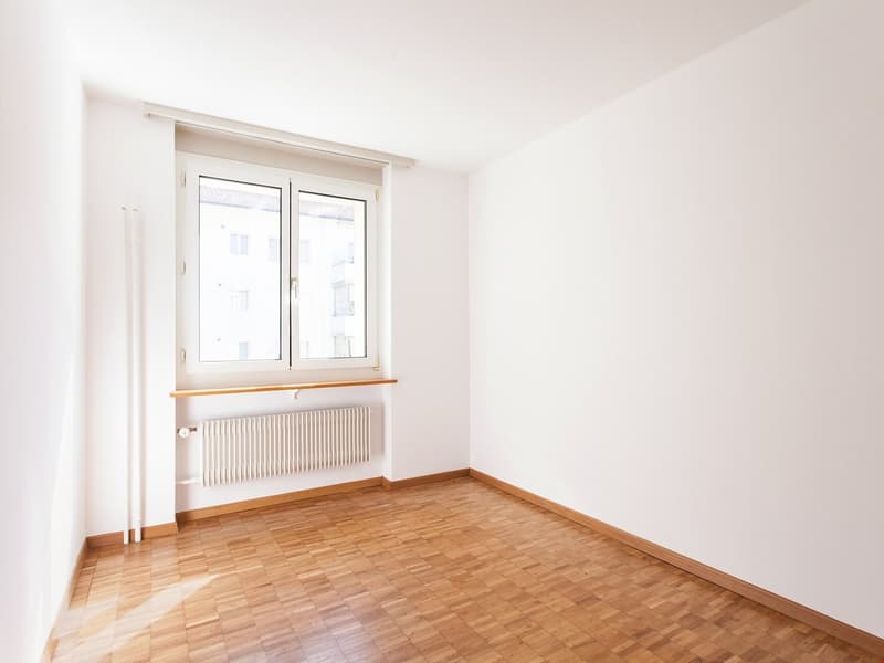 Familienfreundliche 4-Zimmer-Wohnung zu vermieten! (1)