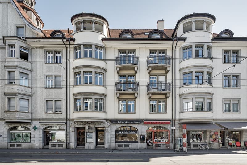 Art Nouveau apartment in the heart of Seefeld (1)