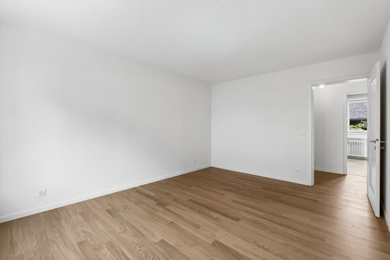 3-Bedroom Apartment with Garden Seating Area (8)