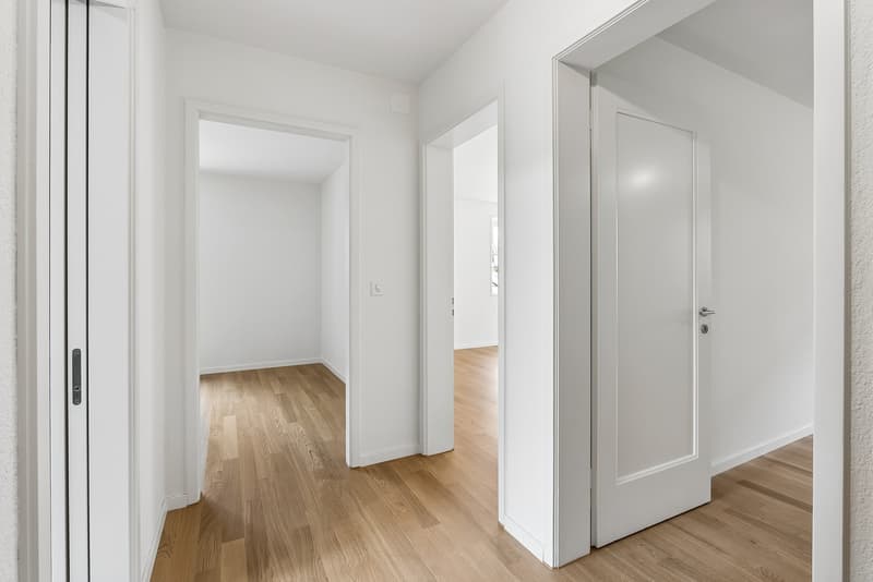 3-Bedroom Apartment with Garden Seating Area (6)