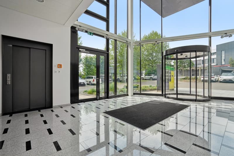 Spazio rappresentativo per uffici/commercio con vista panoramica - Lavorare dove inizia il successo (3)