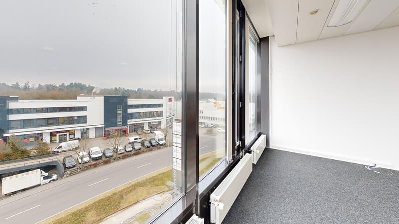 Spazio ufficio/commerciale rappresentativo con vista panoramica - Lavorare dove inizia il successo (15)
