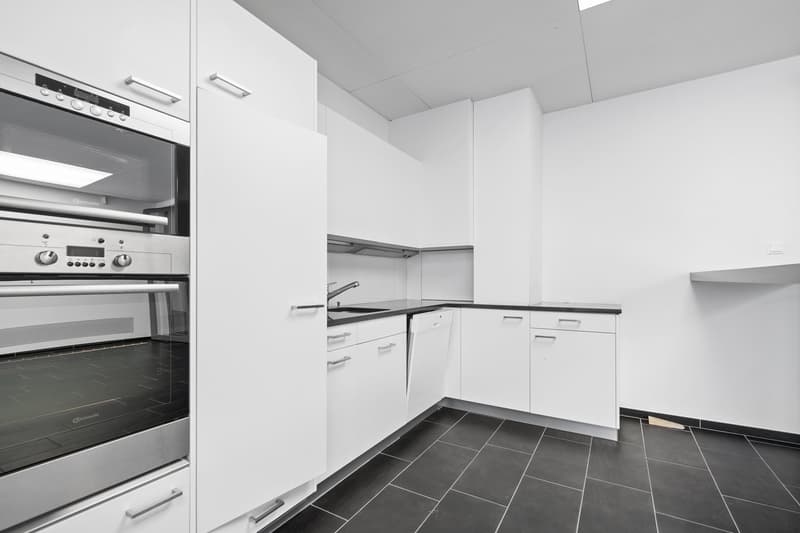 HERTI 27 - fully developed commercial spaces (17)