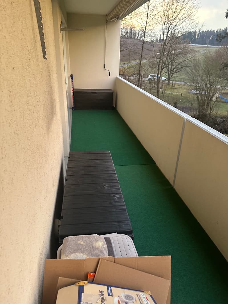 Ruhige 4.5-Zimmer-Wohnung mit Balkon und Garage in Nürensdorf (12)