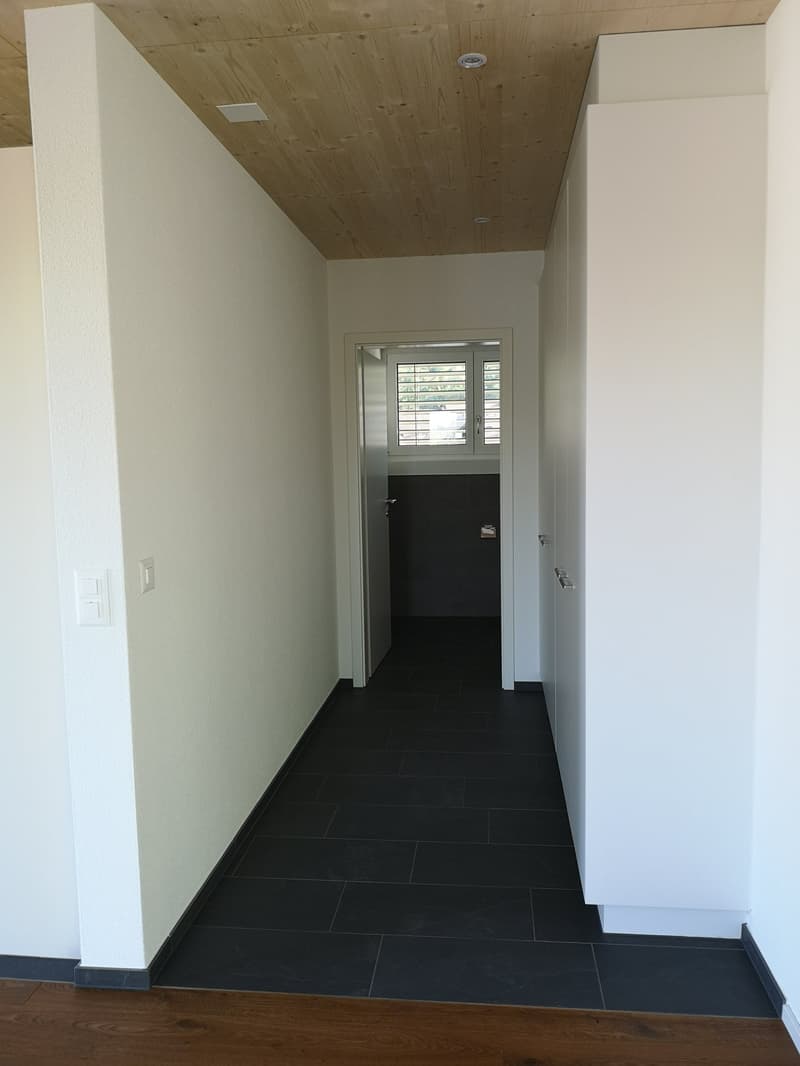 Appartement moderne 3.5 pièces avec terrasse et vue (5)