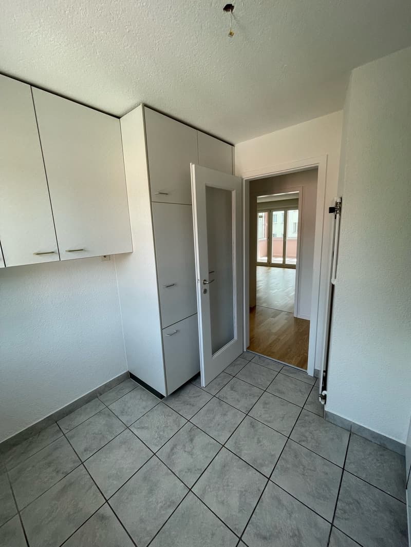 Bright apartment in child-friendly residential area in Glattbrugg (8)