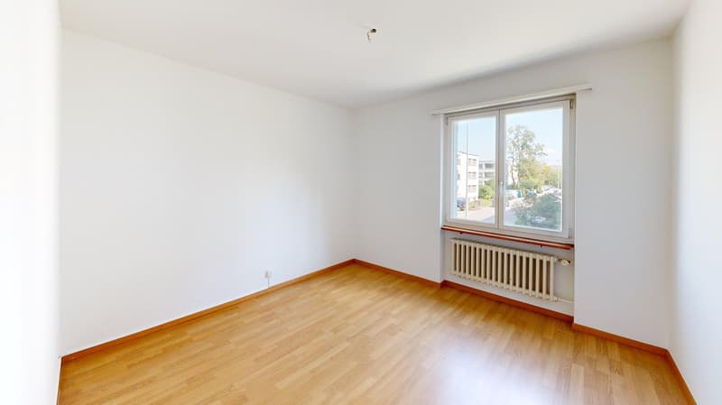 Helle 5-Zimmer-Wohnung mit Balkon in Glattbrugg zu vermieten! (5)