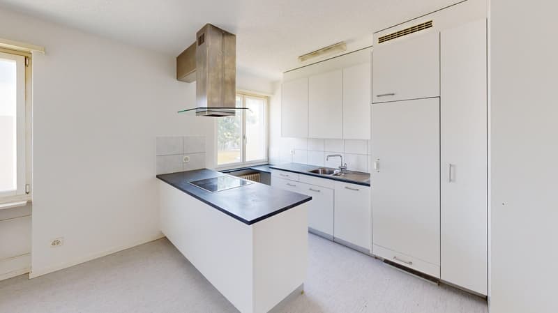 Helle 5-Zimmer-Wohnung mit Balkon in Glattbrugg zu vermieten! (1)