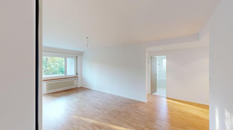 Ruhige 4.5-Zimmer-Wohnung mit Balkon und Garage in Nürensdorf (3)