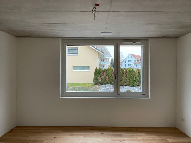 Grosszügige moderne 2.5-Zimmerwohnung (11)