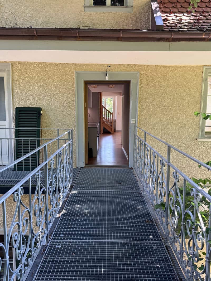 Einzigartiges und geschichtsträchtiges Juwel über den Dächern Baumas (13)