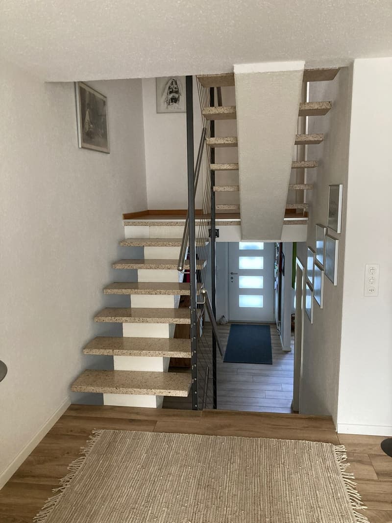 Affascinante casa a schiera di 5,5 locali in una posizione tranquilla a Gossau (7)
