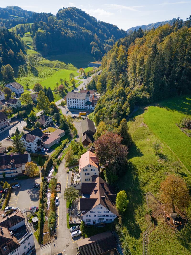 Charmantes Mehrfamilienhaus in Bauma – Historisches Altbau-Juwel mit top Rendite (12)