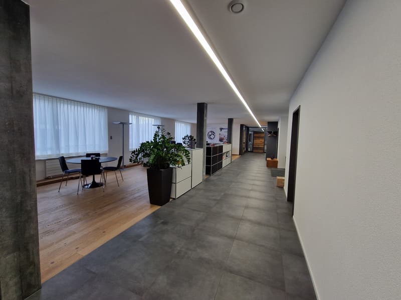 magnifique surface de bureau moderne de 280m2 à Granges-Paccot (13)