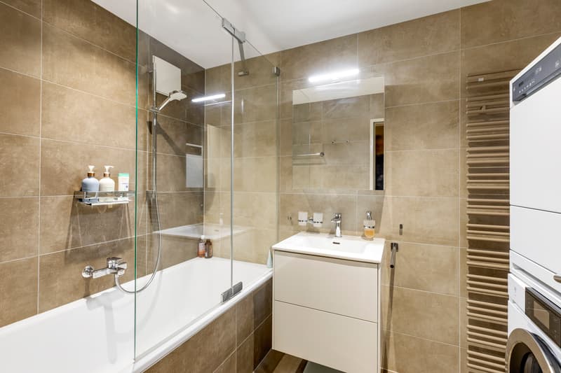 Beautiful 150 m2 apartment, renovated (13)