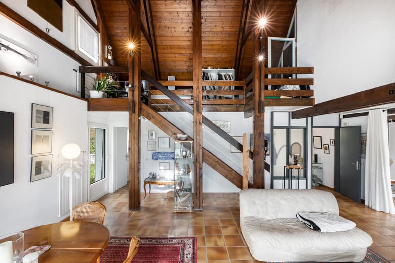 Maison familiale avec vaste atelier au sous-sol (4)