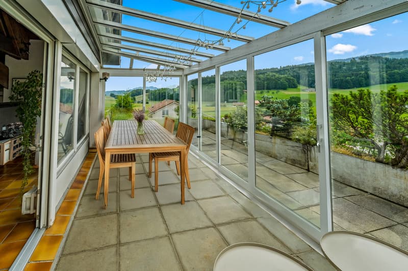 Maison familiale avec vaste atelier au sous-sol (13)