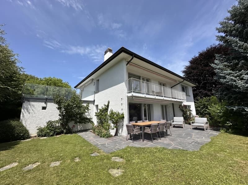Propriété de 2 appartements de 4.5 pièces avec grand jardin et piscine (3)