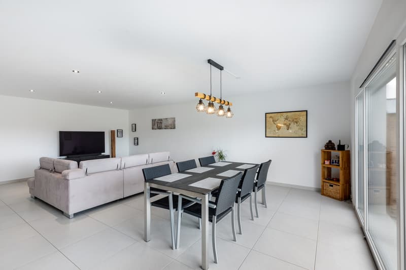 Villa contemporaine 6.5 pièces avec appartement indépendant loué (7)