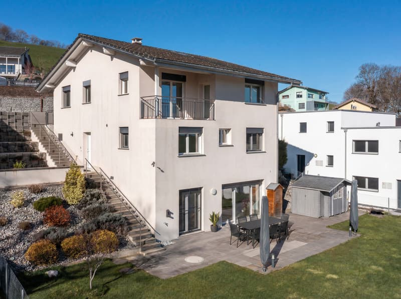 Villa contemporaine 6.5 pièces avec appartement indépendant loué (2)