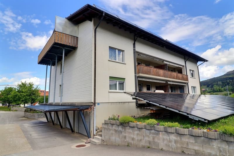 Charmante 4,5-Zimmer-Stockwerkeigentumswohnung mit Balkon und Garage (13)