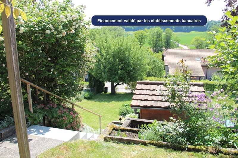 Maison jumelée lumineuse avec véranda et jardin - située en impasse (3)