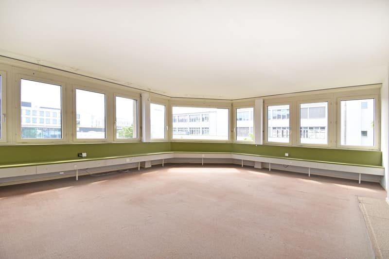 Bureaux lumineux et attractifs pour votre nouvel emplacement commercial (8)