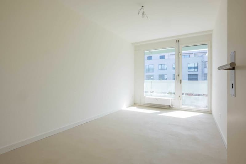 Appartamento moderno 4.5 locali con 2 balconi e posto auto (12)