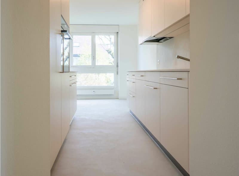 Appartamento moderno 4.5 locali con 2 balconi e posto auto (4)