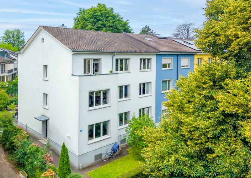 Mehrfamilienhaus an ruhiger Lage auf dem Basler Bruderholz (1)