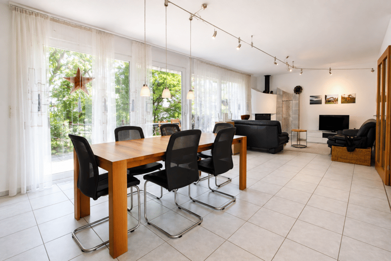 Modernes 5.5-Zimmer-Einfamilienhaus mit Garten (6)