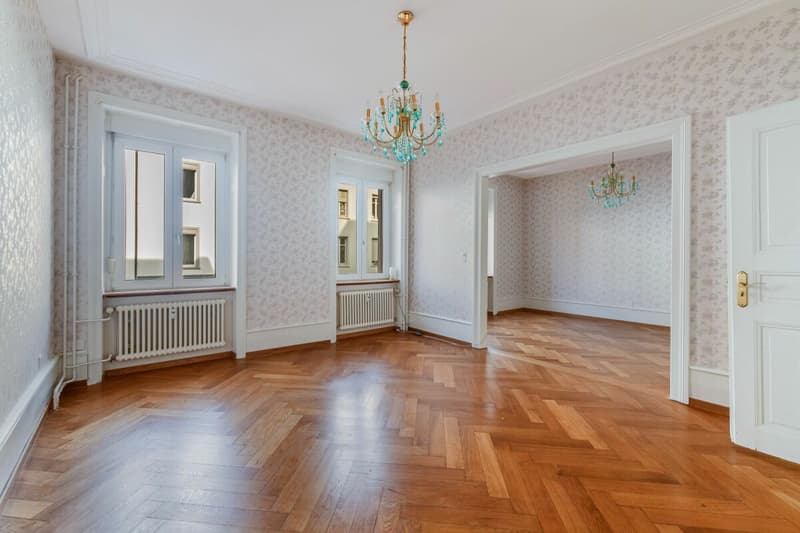Charmantes Mehrfamilienhaus mit Ateliergebäude, Parkplatz und vielfältigen Möglichkeiten (4)